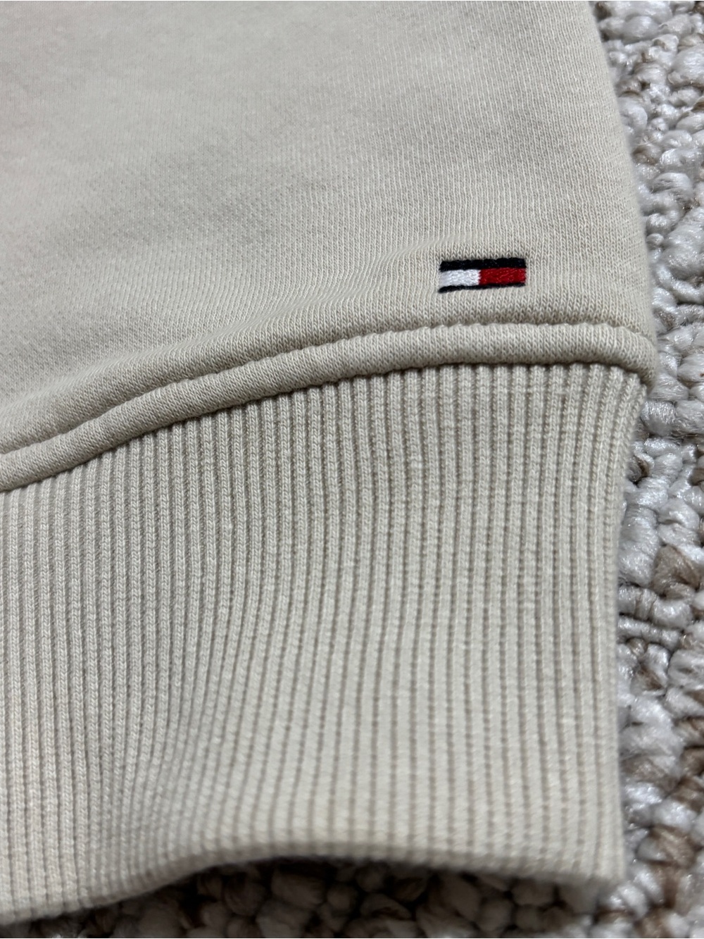 Tommy Hilfiger Men’s Embroidered Signature Flag Crewneck Sweatshirt Beige XL - Picture 10 of 11